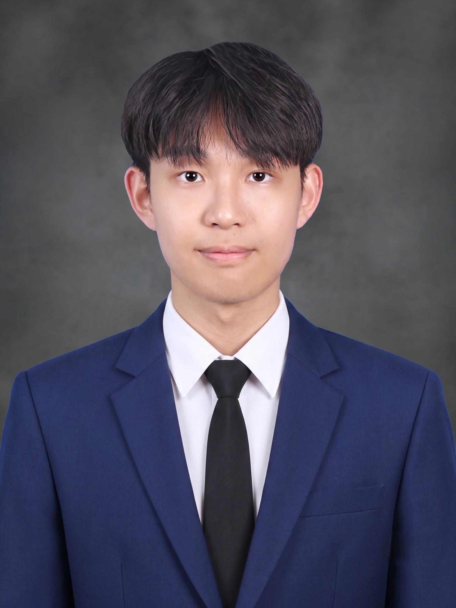 Portrait of Ratchaphon Phonpoon